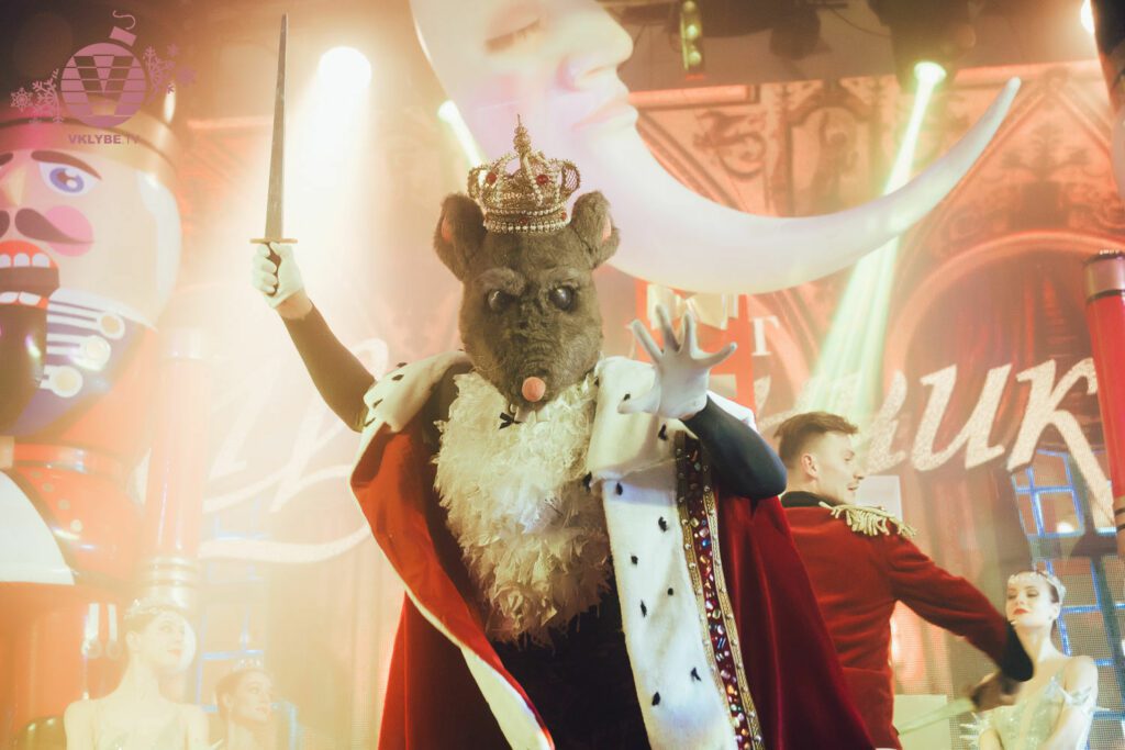 Волшебный мир «Щелкунчика»: Загадочные танцы и праздничное волшебство на сцене новогоднего шоу