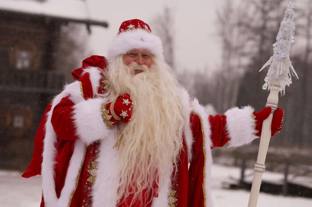 Русский Дед Мороз и Снегурочка
